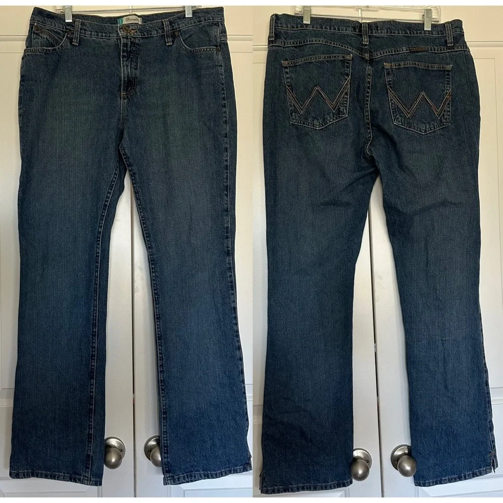 Wrangler Cash Waist Bootcut Blue Riding Jeans Womens Sz 15/16 × 34 Cowgirl Cut - Picture 1 of 10